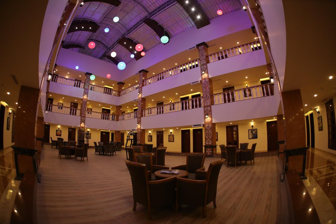 Hotel Roma Kristo Dwārka Dış mekan fotoğraf